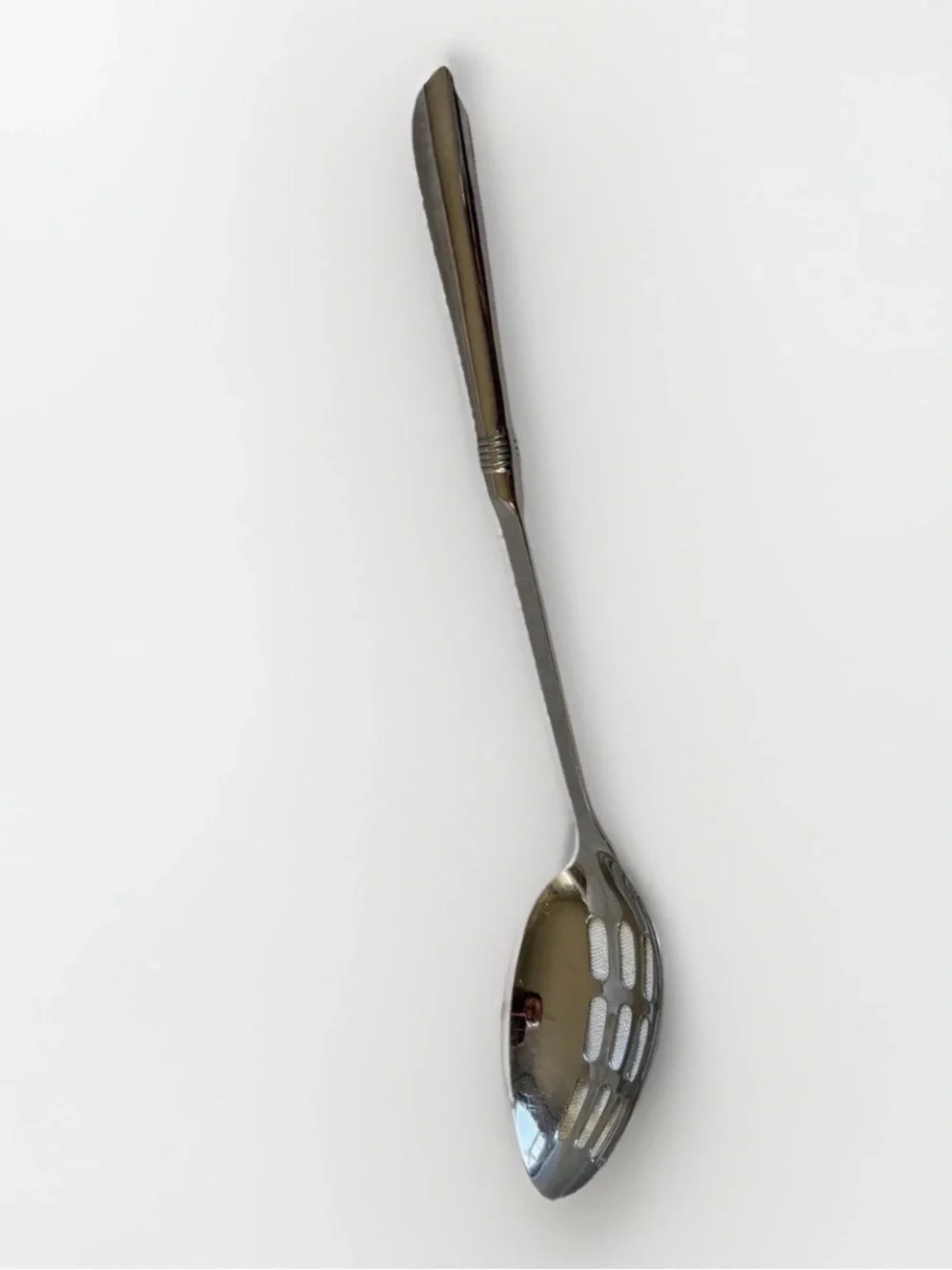 Oneida Mercutio Slotted Serving Spoon 18/8 Stainless Glossy Flared Tip